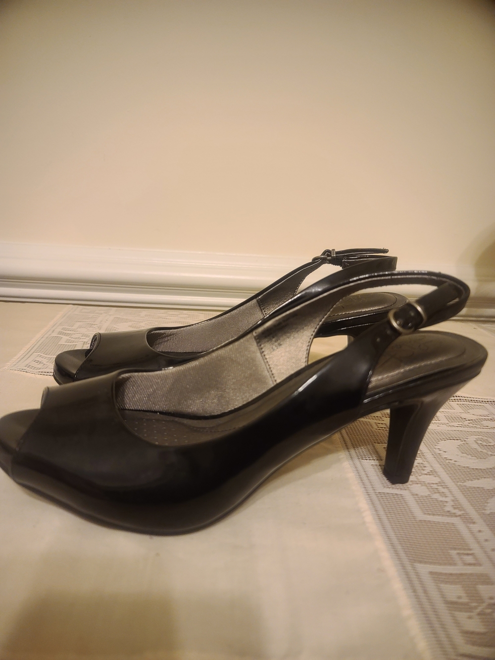 Life Stride Black Patent Slingback Peep-Toe Heels